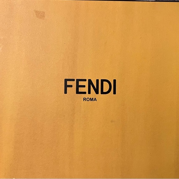 Authentic Fendi sneakers - Picture 14 of 14